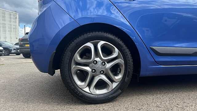 Hyundai i20 1.2 MPi Premium Nav 5dr