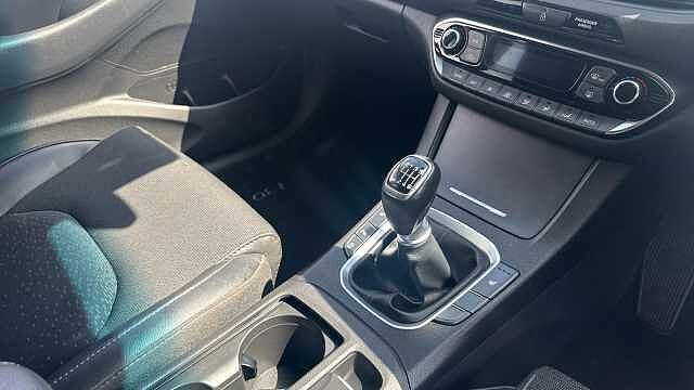 Hyundai i30 1.4T GDI Premium 5dr