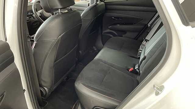 Hyundai TUCSON 1.6T Plug-in Hybrid N Line 5dr Auto White