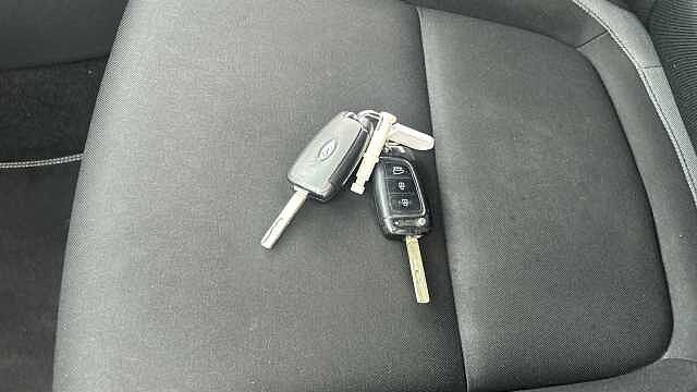 Hyundai KONA 1.0T GDi Play Edition 5dr