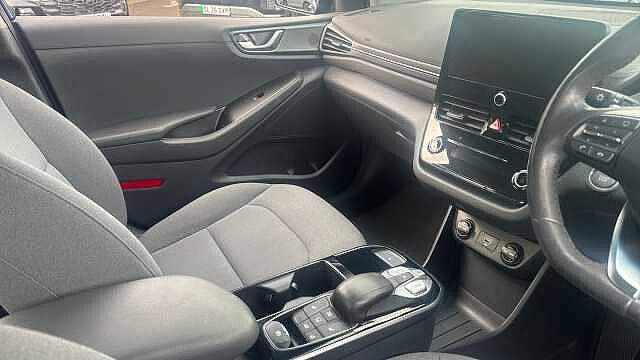 Hyundai IONIQ 100kW Premium 38kWh 5dr Auto