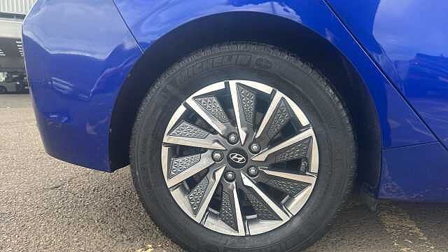Hyundai IONIQ 100kW Premium 38kWh 5dr Auto