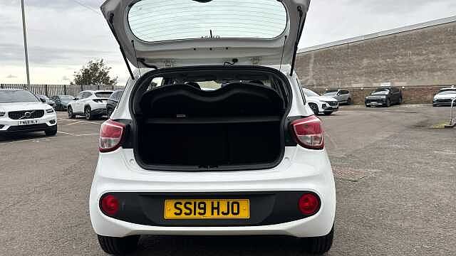 Hyundai i10 1.0 SE 5dr