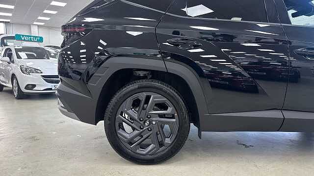 Hyundai TUCSON 1.6T 239 Hybrid Black Line 5dr Auto Pearl - Abyss Black