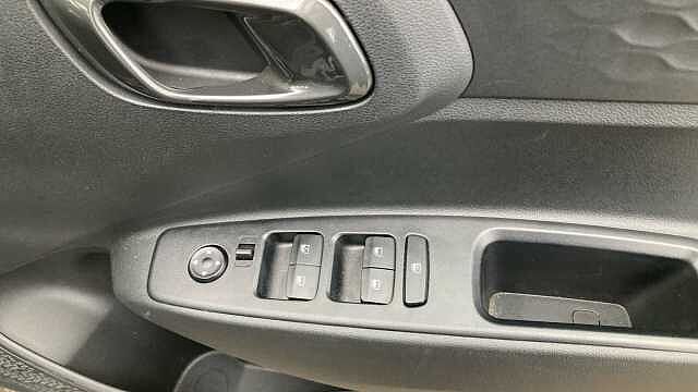 Hyundai I10 1.0 [63] Advance 5dr Auto [Nav] Petrol Hatchback Black