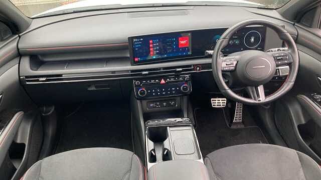 Hyundai TUCSON 1.6T Hybrid N Line 5dr Auto Hybrid Estate White