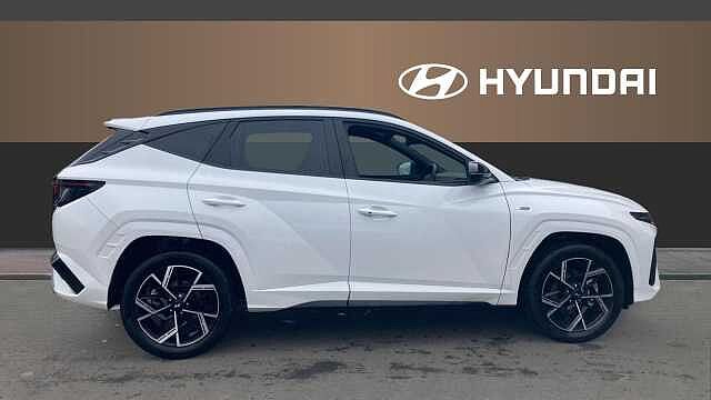 Hyundai TUCSON 1.6T Hybrid N Line 5dr Auto Hybrid Estate White