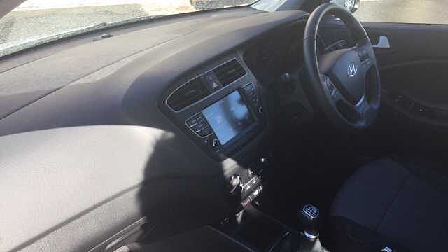 Hyundai I20 1.2 MPi SE 5dr Petrol Hatchback Silver
