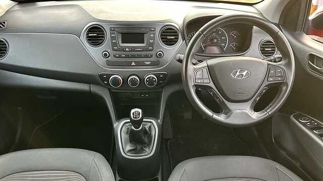 Hyundai i10 1.0 SE 5dr Petrol Hatchback