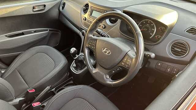 Hyundai i10 1.0 SE 5dr Petrol Hatchback