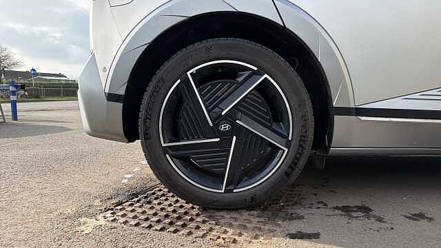 Hyundai IONIQ 5 239kW Ultimate 84 kWh 5dr AWD Auto [Tech Pack] Electric Hatchback Matte - Gravity Gold