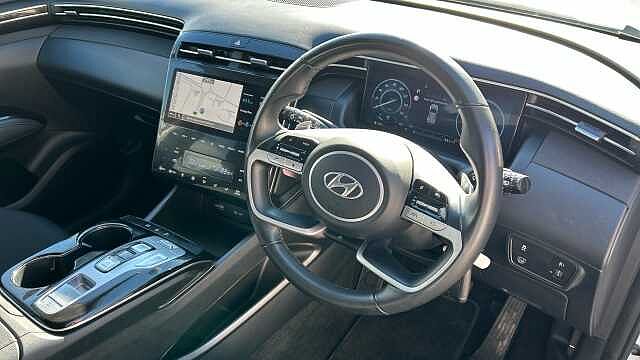 Hyundai TUCSON 1.6 TGDi Hybrid 230 SE Connect 5dr 2WD Auto Hybrid Estate White