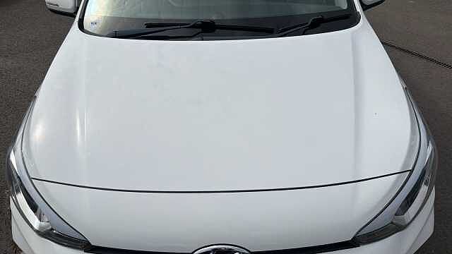 Hyundai i20 1.2 MPi S Connect 5dr Petrol Hatchback