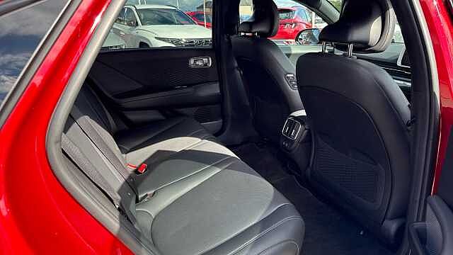 Hyundai IONIQ 6 168kW Ultimate 77kWh 4dr Auto Electric Saloon