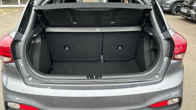 Hyundai i20 1.2 MPi Play 5dr Petrol Hatchback