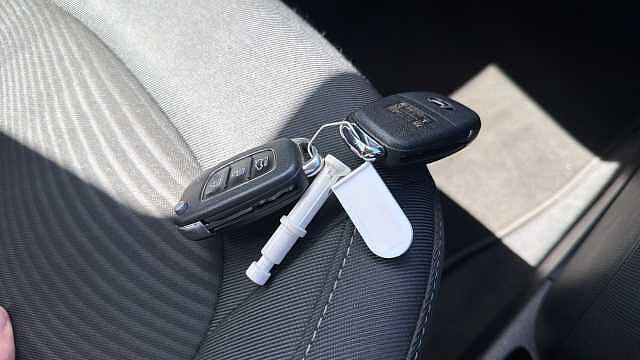 Hyundai i10 1.0 SE 5dr Petrol Hatchback