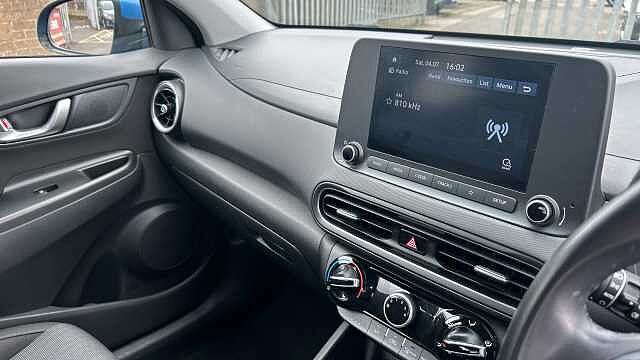 Hyundai KONA 1.0 TGDi 48V MHEV SE Connect 5dr Petrol Hatchback