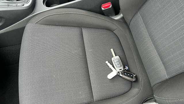 Hyundai KONA 1.0 TGDi 48V MHEV SE Connect 5dr Petrol Hatchback