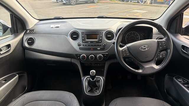 Hyundai i10 1.2 SE 5dr Petrol Hatchback