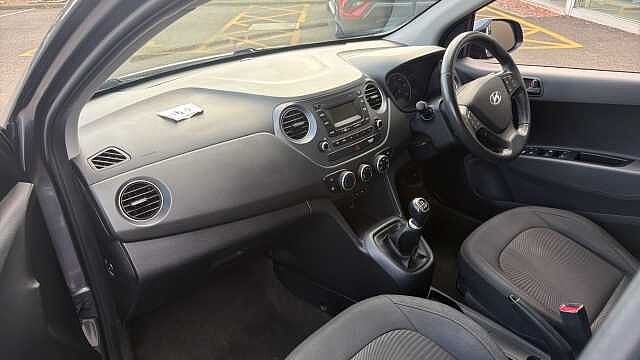 Hyundai i10 1.2 SE 5dr Petrol Hatchback