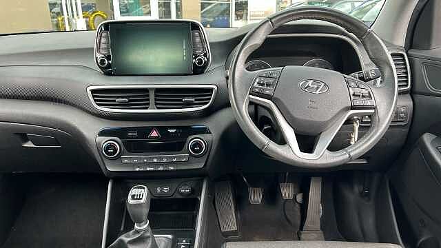 Hyundai TUCSON 1.6 TGDi 177 SE Nav 5dr 2WD Petrol Estate Black