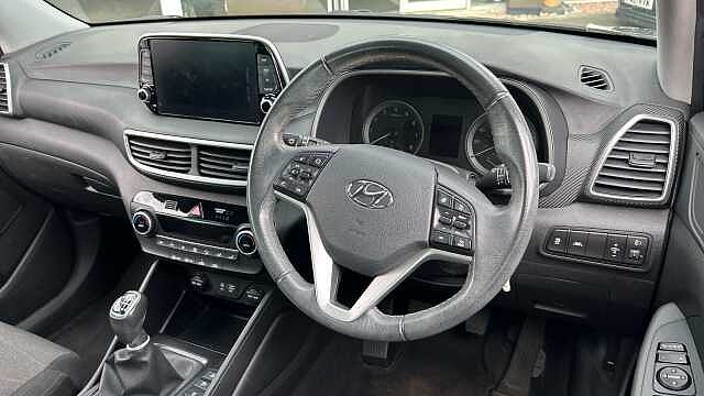 Hyundai TUCSON 1.6 TGDi 177 SE Nav 5dr 2WD Petrol Estate Black