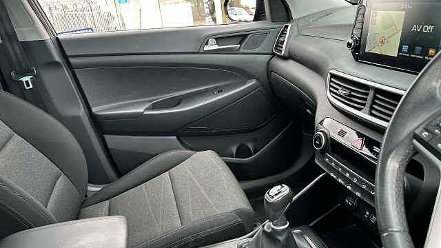 Hyundai TUCSON 1.6 TGDi 177 SE Nav 5dr 2WD Petrol Estate Black
