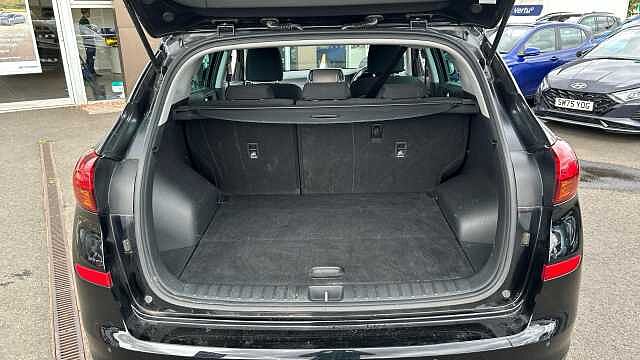 Hyundai TUCSON 1.6 TGDi 177 SE Nav 5dr 2WD Petrol Estate Black