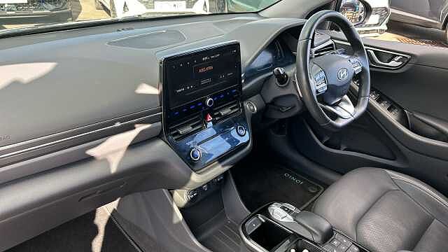 Hyundai IONIQ 100kW Premium SE 38kWh 5dr Auto Electric Hatchback