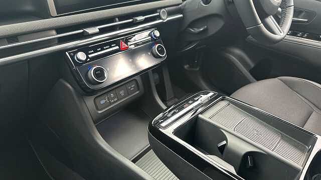 Hyundai TUCSON 1.6T 239 Hybrid Black Line 5dr Auto Hybrid Estate Shimmering Silver - Metallic
