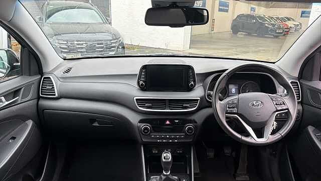 Hyundai TUCSON 1.6 GDi SE Nav 5dr 2WD Petrol Estate Black