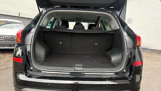 Hyundai TUCSON 1.6 GDi SE Nav 5dr 2WD Petrol Estate Black