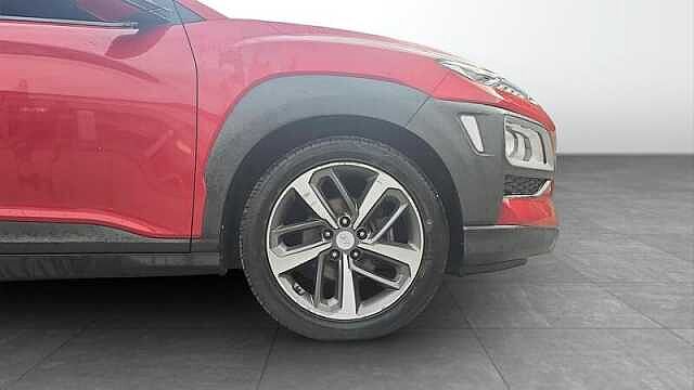 Hyundai KONA PLAY 1.0 TURBO PETROL MANUAL Red