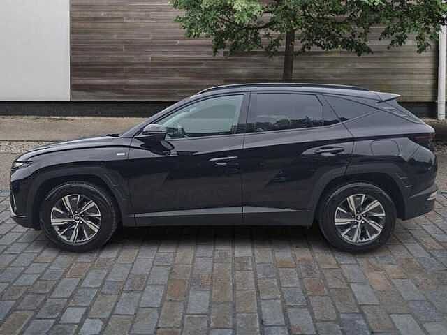 Hyundai TUCSON SE CONNECT TGDI MHEV SA Black