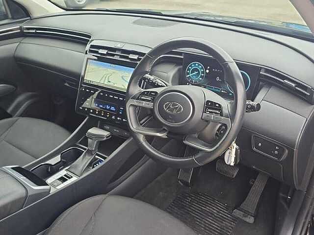 Hyundai TUCSON SE CONNECT TGDI MHEV SA Black