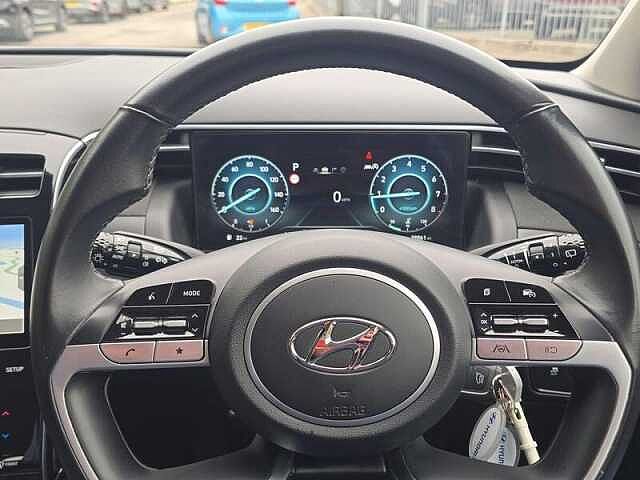 Hyundai TUCSON SE CONNECT TGDI MHEV SA Black