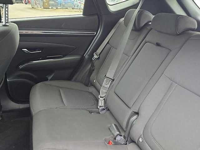 Hyundai TUCSON SE CONNECT TGDI MHEV SA Black