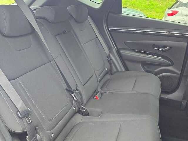 Hyundai TUCSON SE CONNECT TGDI MHEV SA Black
