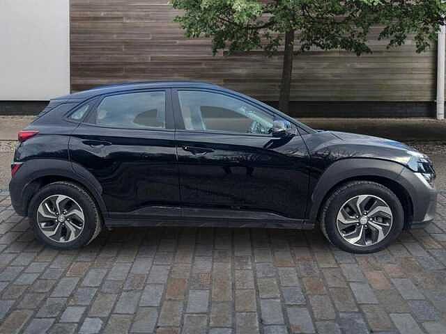 Hyundai KONA Se Connect Gdi Hev S-A Black