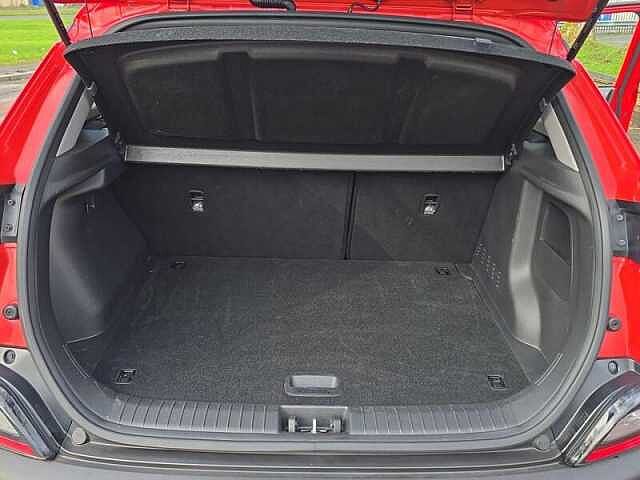 Hyundai KONA Se Connect T-Gdi Mhev Red