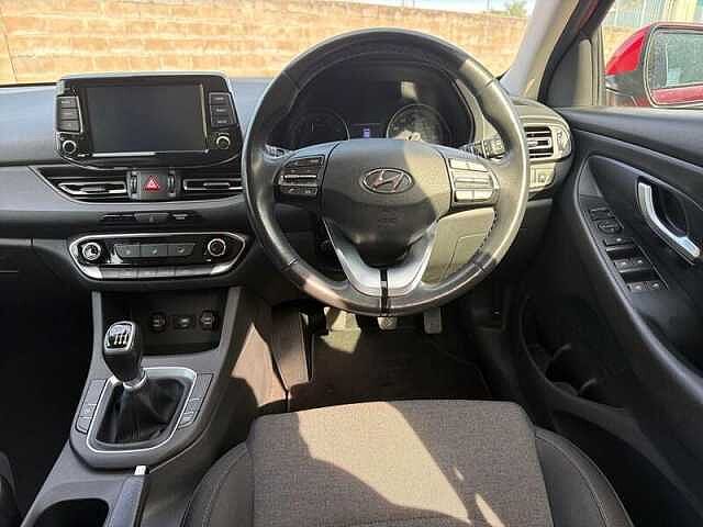 Hyundai i30 1.0 T-GDi MHEV SE Connect Hatchback 5dr Petrol Hybrid Manual Euro 6 (s/s) (120 p