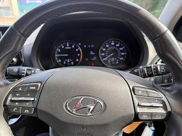 Hyundai i30 1.0 T-GDi MHEV SE Connect Hatchback 5dr Petrol Hybrid Manual Euro 6 (s/s) (120 p