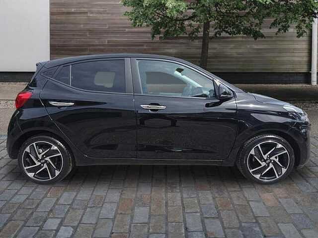 Hyundai I10 1.2 Premium Hatchback 5dr Petrol Auto Euro 6 (s/s) (79 ps) Phantom Black