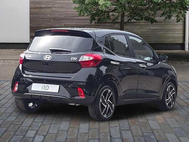 Hyundai I10 1.2 Premium Hatchback 5dr Petrol Auto Euro 6 (s/s) (79 ps) Phantom Black