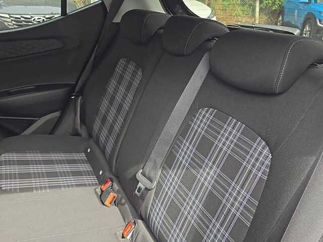 Hyundai I10 1.2 Premium Hatchback 5dr Petrol Auto Euro 6 (s/s) (79 ps) Phantom Black