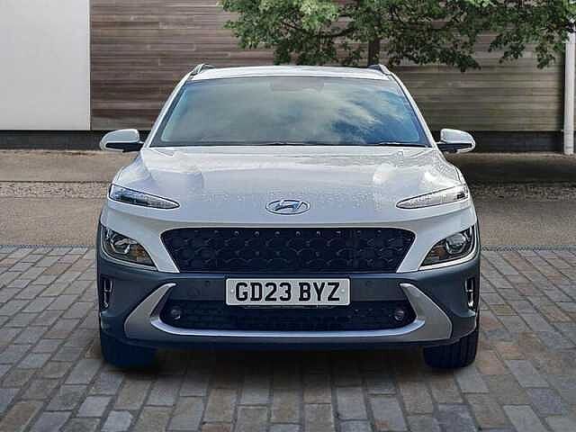 Hyundai KONA 1.0 T-GDi MHEV Premium Hybrid 120 ps White