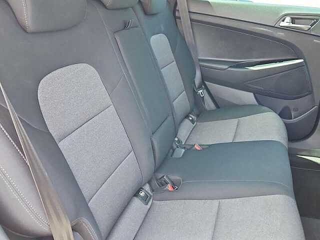 Hyundai TUCSON 1.6 GDi SE Nav SUV 5dr Petrol Manual Euro 6 (s/s) (132 ps)