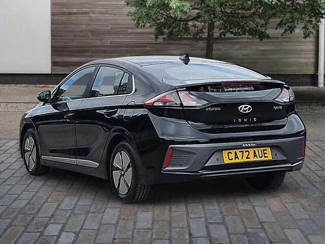 Hyundai IONIQ 1.6 h-GDi Premium Hatchback 5dr Petrol Hybrid DCT Euro 6 (s/s) (141 ps)