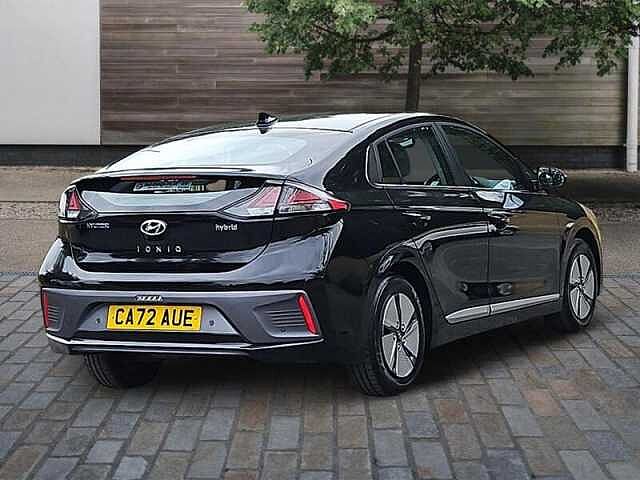 Hyundai IONIQ 1.6 h-GDi Premium Hatchback 5dr Petrol Hybrid DCT Euro 6 (s/s) (141 ps)