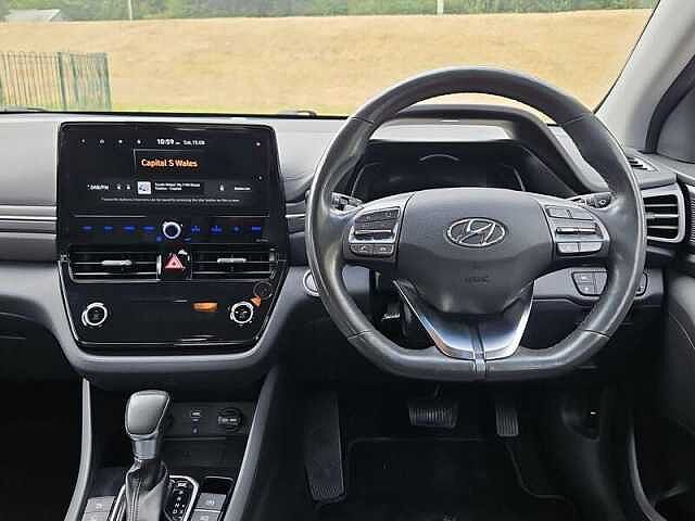 Hyundai IONIQ 1.6 h-GDi Premium Hatchback 5dr Petrol Hybrid DCT Euro 6 (s/s) (141 ps)